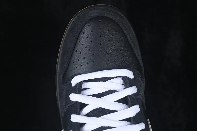 All Categories Nk SB Dunk Series Nk SB Dunk Low Low-top sneakers Foreign trade version Nike SB Dunk Low Raw rubber black and white Full toe layer low-top casual sneakers HF3704-003